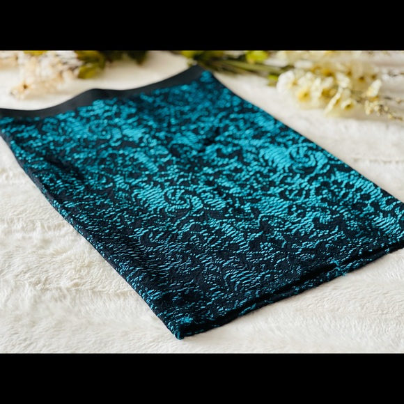 Simons Teal Mini Skirt - Picture 2 of 2